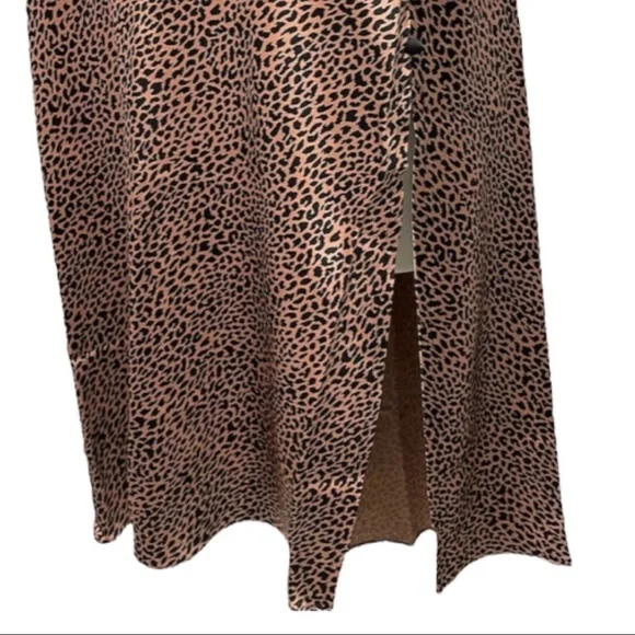 Victoria’s Secret Skirt Slit Satin Feel Side Button Midi Leopard Size 12 NWT - Picture 6 of 8